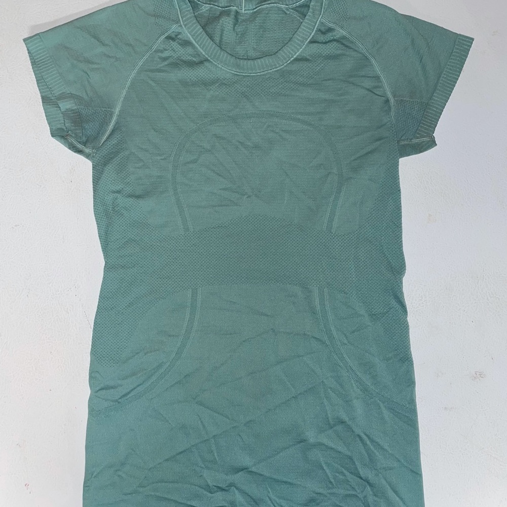 Seafoam green lululemon shirt